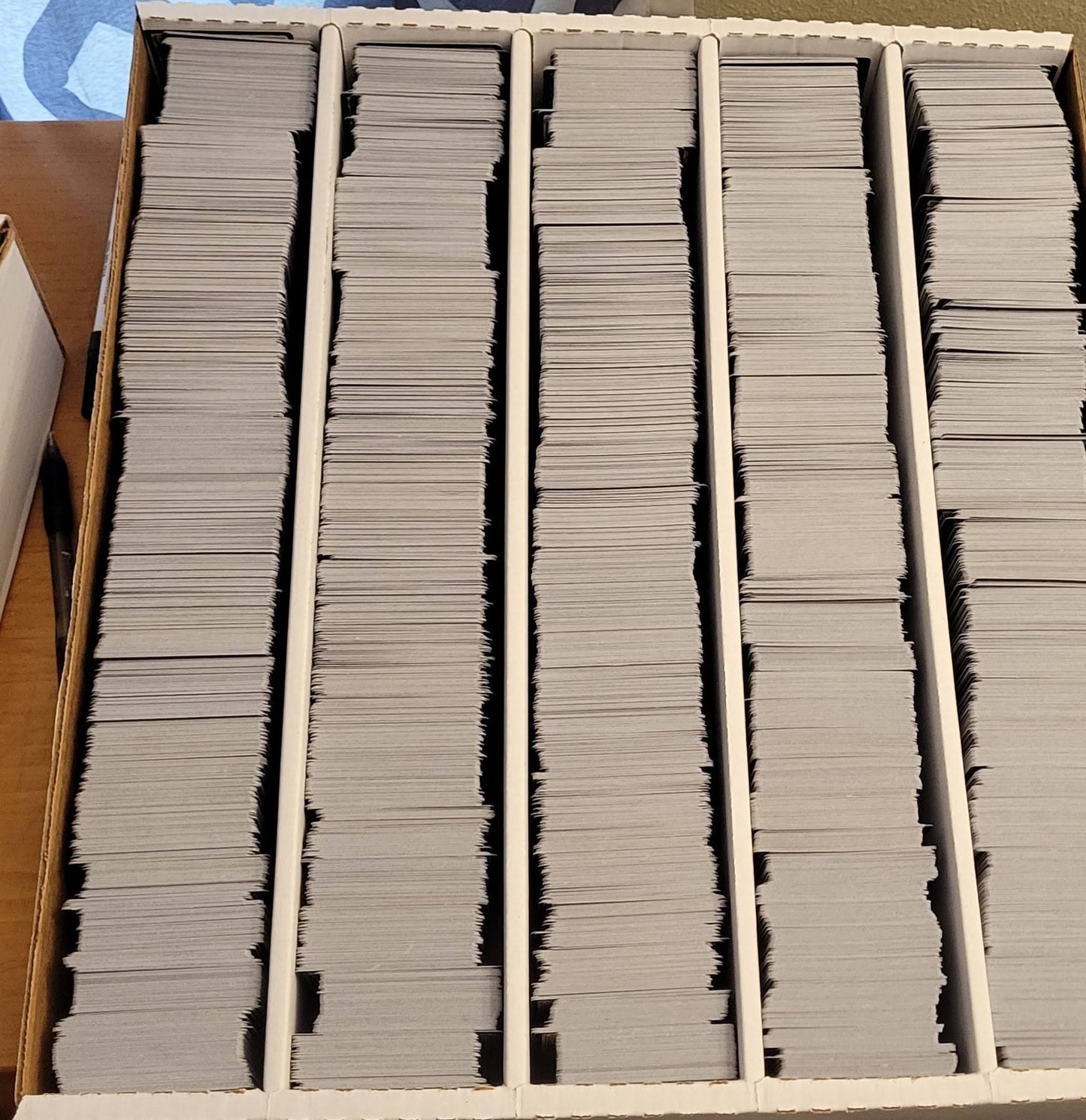 1000+ (1100!) Assorted Mtg Magic The Gathering Card Lot With Rares/Mythics From Huge Collection - This Is The Big Lot!
